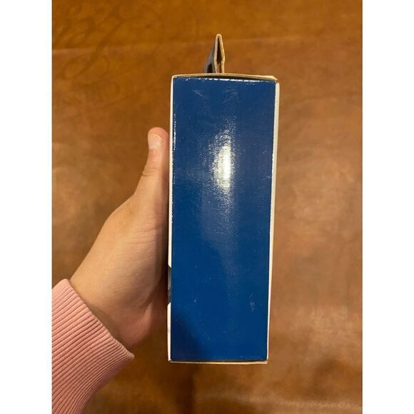 Insignia Audio/Video Selector Switch New in Box - Picture 4 of 5